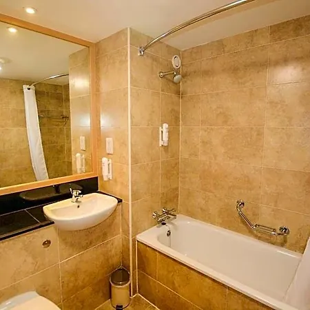 Travelodge Airport South Hotel