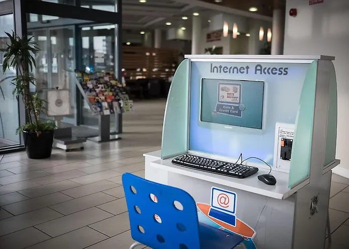 Travelodge Airport South