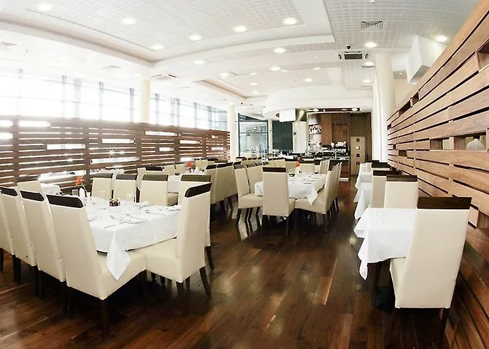 Travelodge Airport South