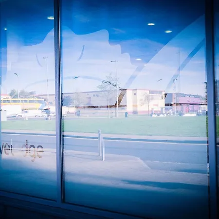 Travelodge Airport South Otel Dublin