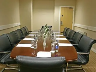 호텔 Travelodge Airport South