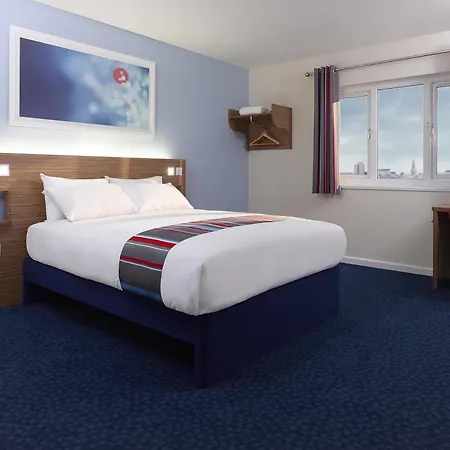 Travelodge Airport South
